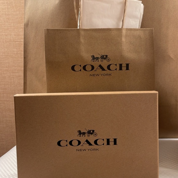 1 DAY DEAL! COACH | Men’s Wallet. Gift Set, Coach Box, & Store Bag. Gift ready! - Picture 10 of 11